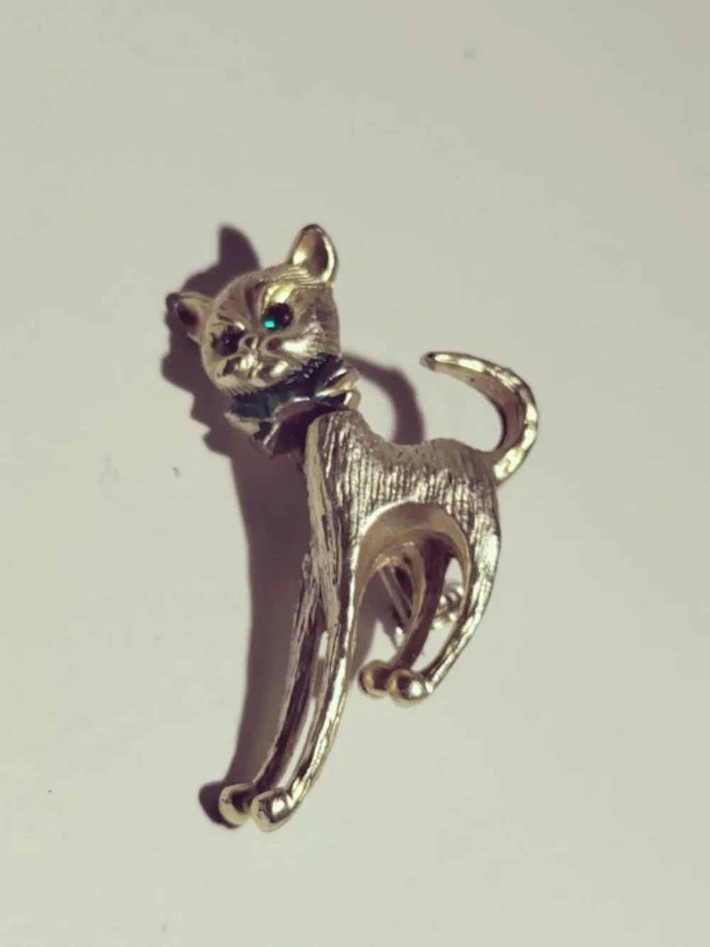 Gold Tone Cat Rhinestone Brooch Pin
